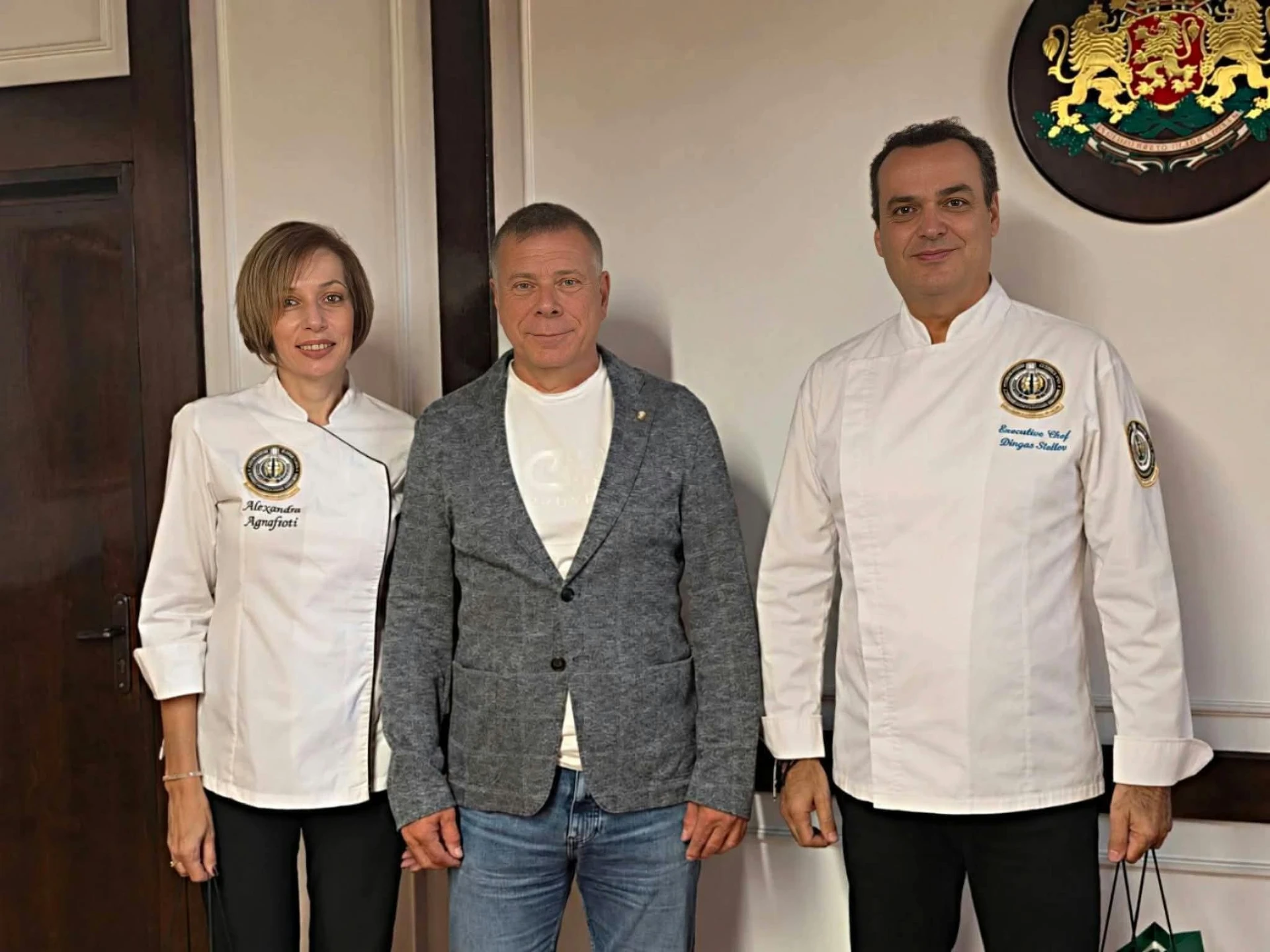 Alexandra Agrafioti and Stylianos Digkas with the Mayor of Gorna Oryahovitsa
