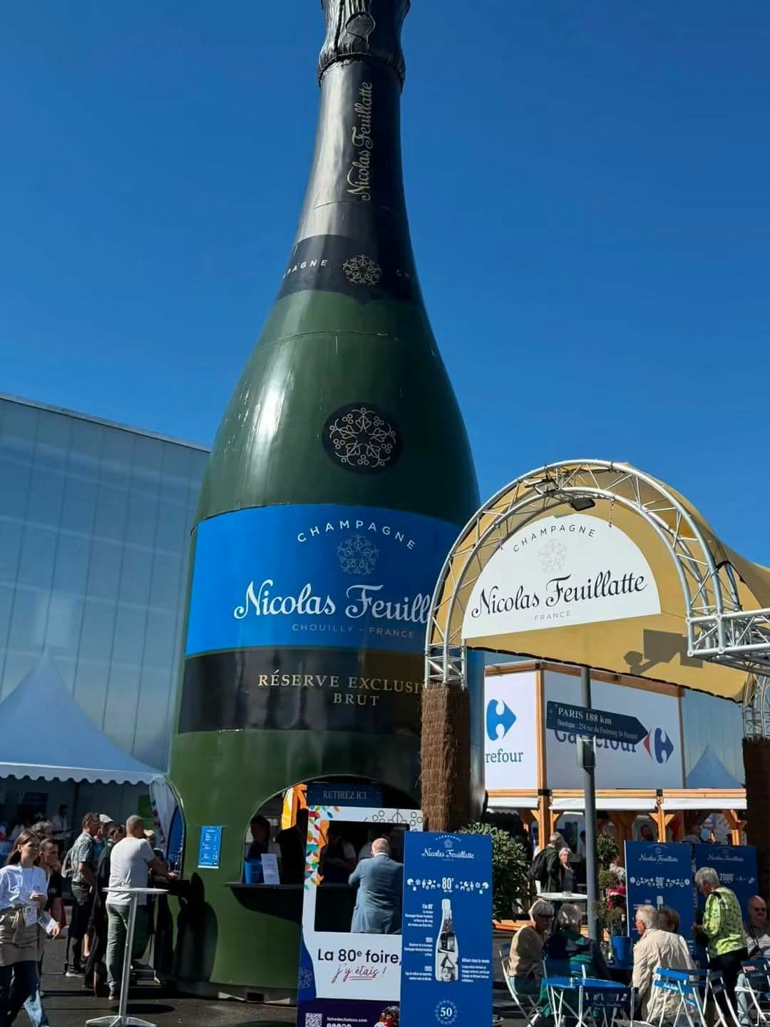 Giant champagne bottle marking the 80th Foire de Châlons in Châlons-en-Champagne